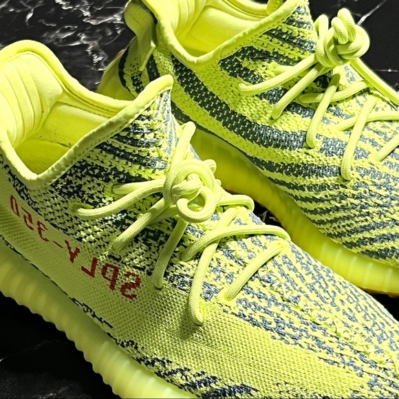 Adidas Yeezy Boost 350 V2 Semi Frozen Yellow